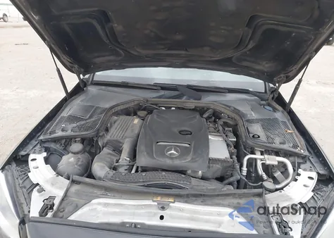 2016 Mercedes-Benz C 300 4Matic из США, поврежденный, VIN 55SWF4KB9GU169796